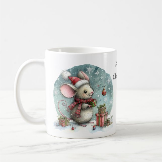 Niedliche Maus in Weihnachtsmannmütze mit verzaube Kaffeetasse (Links)