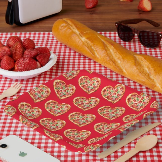 Niedliche moderne Pizza mit Roter Herzform Pappteller (Picknick)