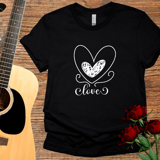 Niedliche moderne Typografie-Liebe Herz Valentinst T-Shirt (Von Creator hochgeladen)