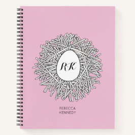 Niedliche Nest- und Eierinitialen und Name Rosa Notizbuch