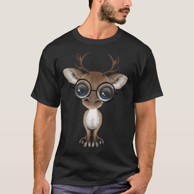 Niedliche Neugierige Nerdy Rentier mit Brille auf  T-Shirt (Vorderseite)