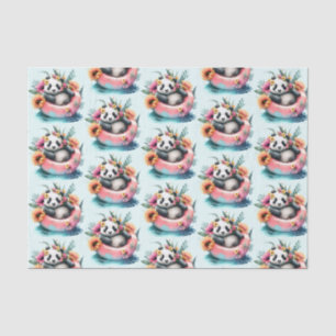 Niedliche Panda-Kühlung in einer Innentröhre Seidenpapier