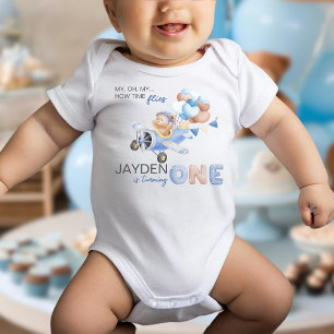 Niedliche Pastel Blue Brown Baby Bear verwandelt e Strampler