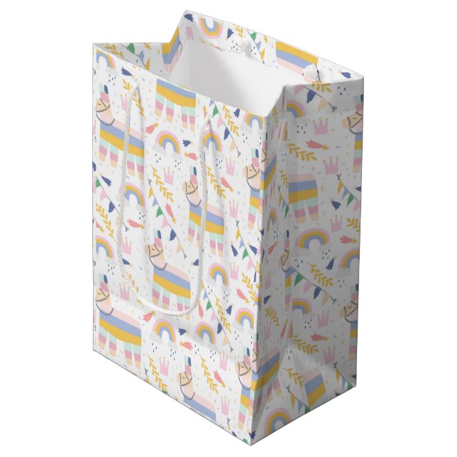 Niedliche Pastel Llamas und Rainbows Kinderdusche Mittlere Geschenktüte (Vorderseite Schrägansicht)