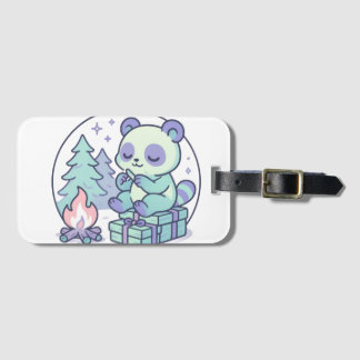 Niedliche Pastel Panda am Campfire mit Geschenken Gepäckanhänger