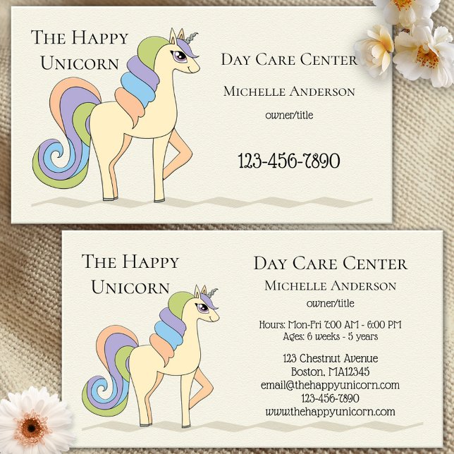 Niedliche Pastel Unicoron Kinderbetreuungskarte Visitenkarte (Business card in pastel colors featuring an illustration of a cute unicorn - child day care center)