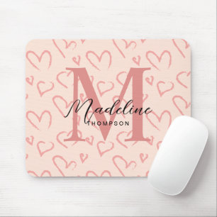 Niedliche Pastellrosa Herz-Muster-Script Monogram Mousepad