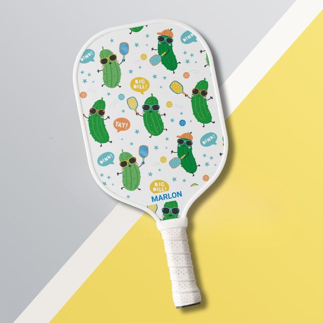 Niedliche Pickles spielen Pickleball Pickleball Schläger (Von Creator hochgeladen)