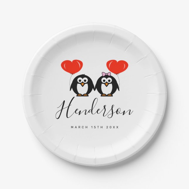 Niedliche Pinguin Pärchen Cartoon Papier Hochzeit  Pappteller (Vorderseite)
