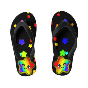 Niedliche Regenbogensteine mit Lächeln Kinderbadesandalen