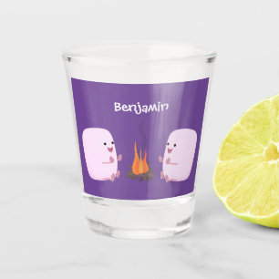 Niedliche rosa Marshmallows im Cartoon des Lagerfe Schnapsglas