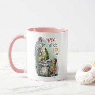 Niedliche rosa Raupe in der Alice im Wunderland Ku Tasse