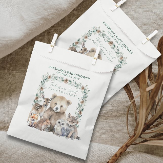 Niedliche rustikale Winterwaldlandtiere Kinderdusc Geschenktütchen (These cute favor bags are perfect for a rustic, woodland animal baby shower theme.)