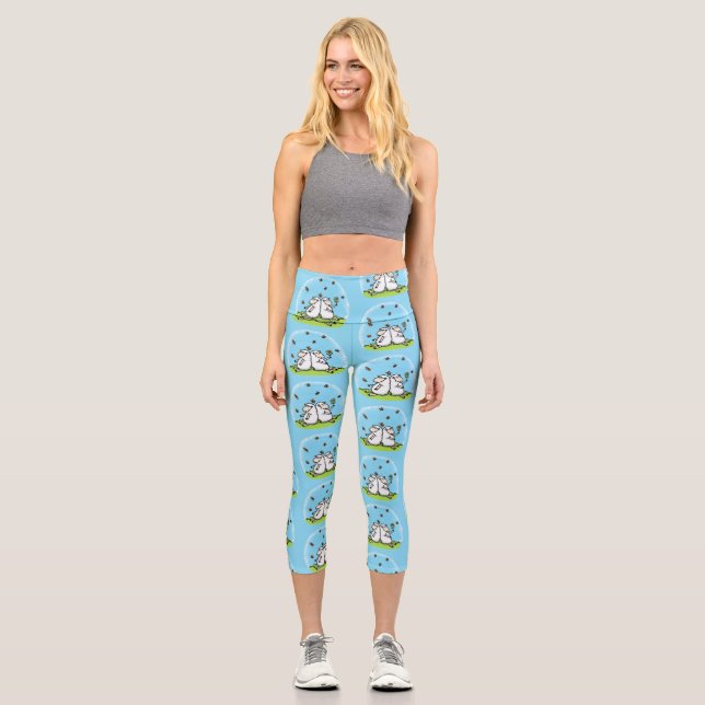 Niedliche Schaffreunde und Schmetterlinge Cartoon Capri Leggings (Vorderseite)