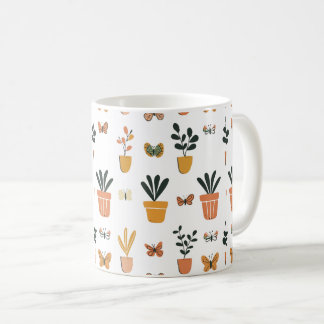 Niedliche Schmetterlinge und Topf Kaffeetasse