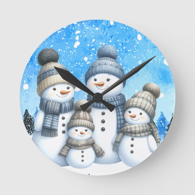 Niedliche Schneefamilie im Schnee Runde Wanduhr (Vorderseite)