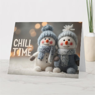 Niedliche Schneemannpuppen mit Strick Hats Karte