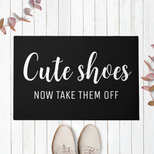 Niedliche Schuhe ziehen sie jetzt ab Funny Black Fußmatte