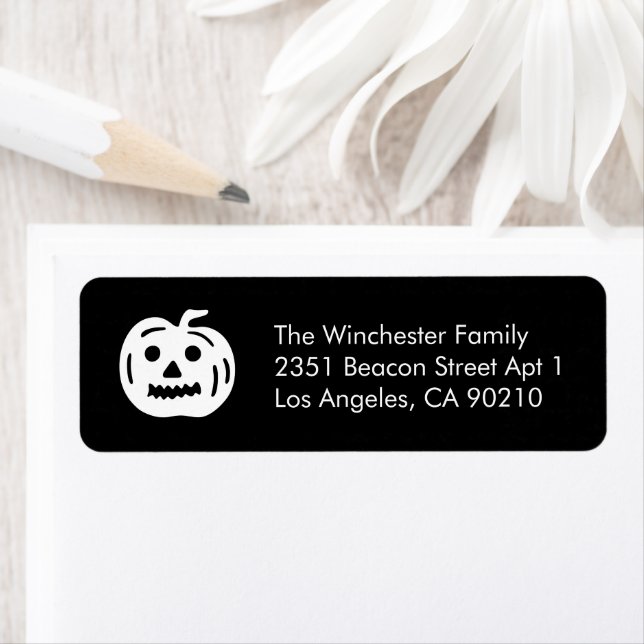 Niedliche Schwarz-weiße Kürbisspass Halloween-Adre (Insitu)