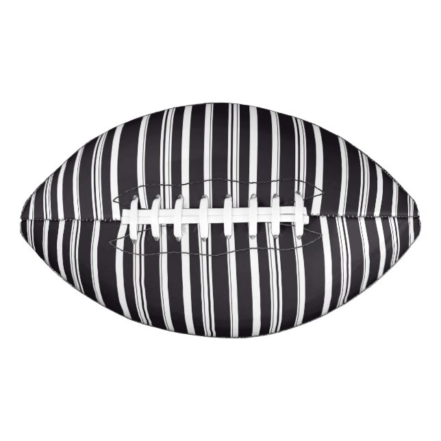 Niedliche Schwarz-weiße Streifen Football (Vorderseite)