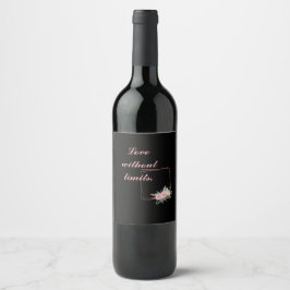 Niedliche schwarze Blume, Liebe ein Zitat Weinetikett
