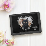 Niedliche Schwarze Katze Foto Pet Paw Print Heftra Tri-fold Geldbeutel<br><div class="desc">Purfekte Brieftasche für die Kreditkarten deiner schwarzen Katze. (sie hat einige - Sie wissen einfach nicht,  wo sie sind) Laden Sie ihr Foto in den grauen Pfotendruckrahmen und fügen Sie ihren Namen (oder Ihren) hinzu</div>