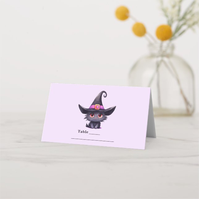 Niedliche schwarze Katze mit Hexenhut Platzkarte (Vorderseite)