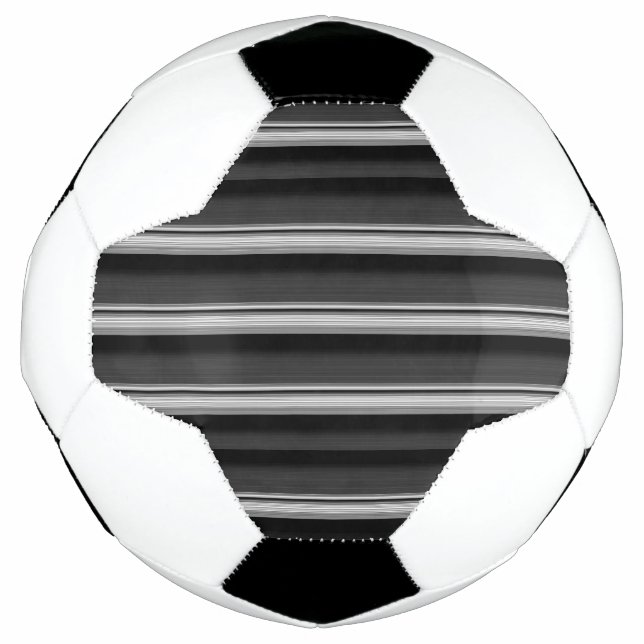 Niedliche schwarzgraue Streifen Fußball (Vorderseite)