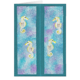 Niedliche Seepferde auf blauen und lila Lesezeiche