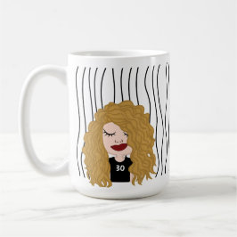 Niedliche Smirking Frau Stripte Tasse. Suchen Kaffeetasse