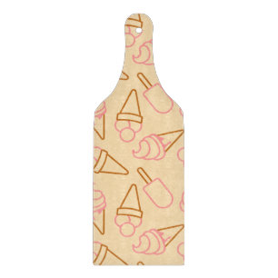 Niedliche Sommerküche mit Konturen aus Kontur Schneidebrett