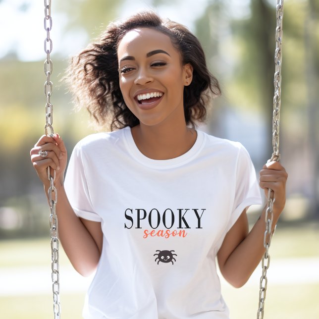 Niedliche Spooky Season Halloween Spider T-Shirt (Von Creator hochgeladen)