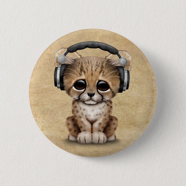 Niedliche tragende Kopfhörer Cheetah-CUBs DJ Button (Vorderseite)