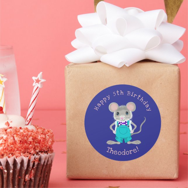 Niedliche und elegante Kleinmaus zum Geburtstag Runder Aufkleber (Party)