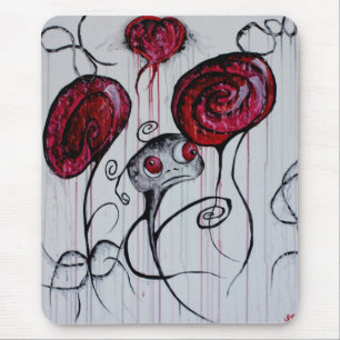 Niedliche und graue Kreatur Whimsical Goth Horror  Mousepad
