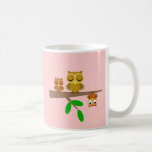 niedliche und lustige Eule Kaffeetasse<br><div class="desc">Niedliche, coole und lustige Eule T-Shirts, Shirts und Geschenke mit zwei Eulen schlafend und einer Eule auf dem Kopf breit wach auf einem Baumarm. Einzigartige, farbenfrohe und humorvolle Eule-Geschenke für Eule-Liebhaber, Vogelliebhaber und Vogelbeobachter.</div>
