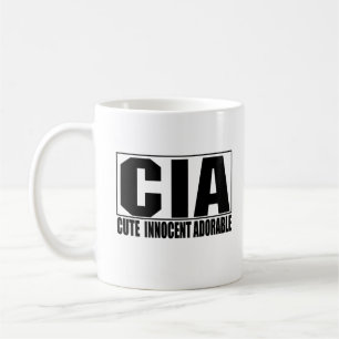 Niedliche unschuldige entzückende Tasse CIA