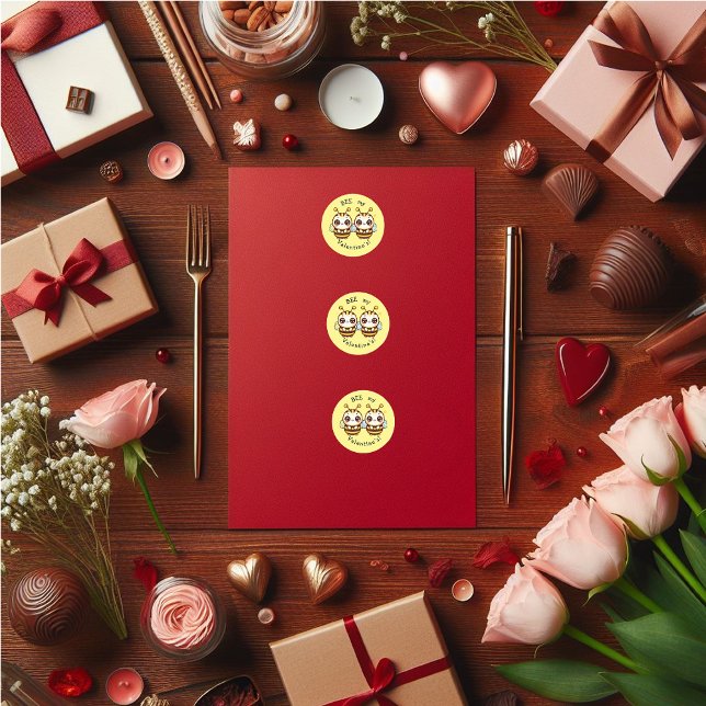 Niedliche Valentine-BEE Runder Aufkleber (BEE my Valentine's cute stickers.)