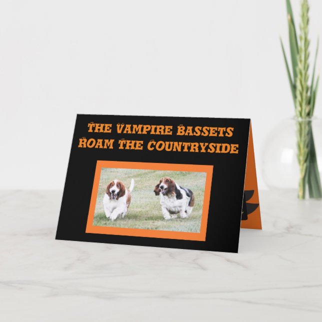 Niedliche "Vampire Bassets" auf der sonnigen Hallo Karte (Vorderseite)