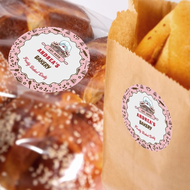 Niedliche Verpackung für , hellrosa Bakery-Logo Runder Aufkleber (Von Creator hochgeladen)