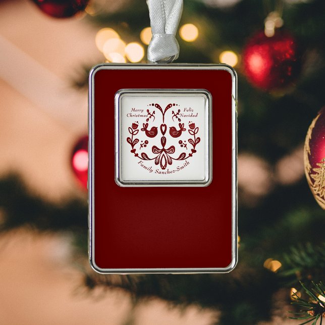 Niedliche Vögel in Burgund, zweisprachig Rahmen-Ornament Silber (Framed Ornament, Bilingual Christmas Spanish, w custom family name & text. Multilingual 
project)