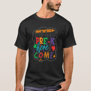 Niedliche Vorschulzeit zurück zu Schulkindern im V T-Shirt