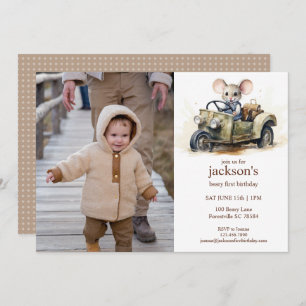 Niedliche Wasserfarbe Maus in grünem Auto 1. Gebur Einladung