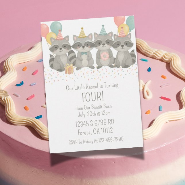 Niedliche Wasserfarbe Raccoon Geburtstag Einladung (Woodland raccoon birthday invitation design with cute watercolor birthday accents)