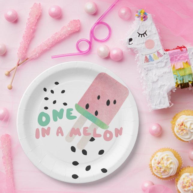 Niedliche Wassermelone im Melon    Pappteller (Party)