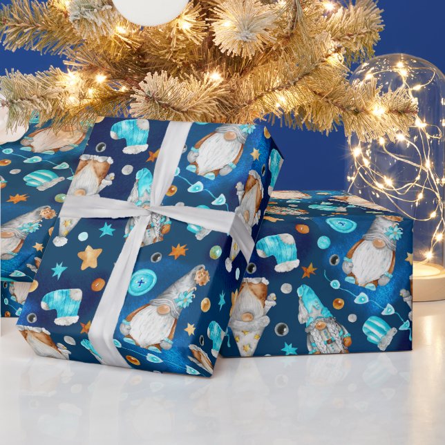 Niedliche Weihnachten Blaue Skandinavier Gnomes Geschenkpapier (Feiertage)