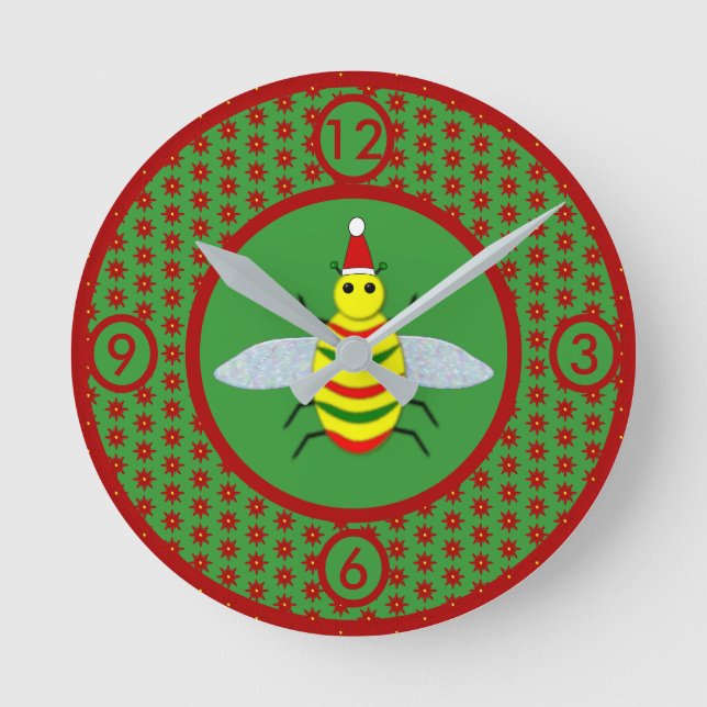 Niedliche Weihnachtsbäume und Poinsettia-Blume Runde Wanduhr (Vorderseite)