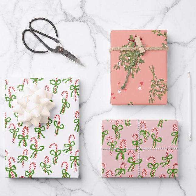 Niedliche Weihnachtscreme Canes Mistletoe Xmas Var Geschenkpapier Set (Vorderseite)