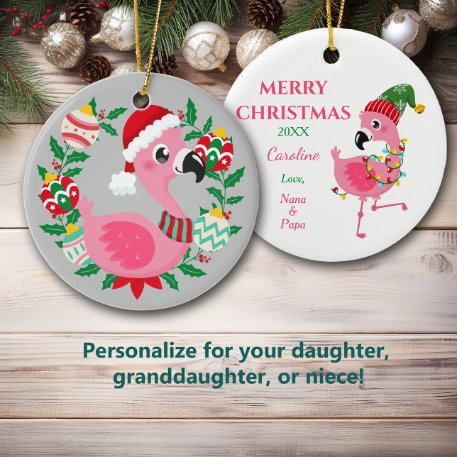 Niedliche Weihnachtsfeier Flamingo Wreath Grandtoc Keramik Ornament (Von Creator hochgeladen)
