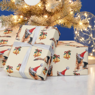Niedliche Weihnachtshunde mit Weihnachtsmannmützen Geschenkpapier